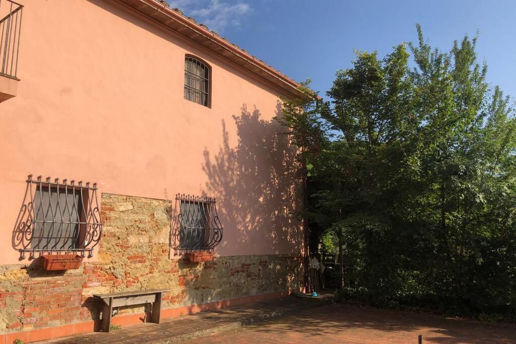 La Casa Nel Bosco Vila Lari Exterior foto