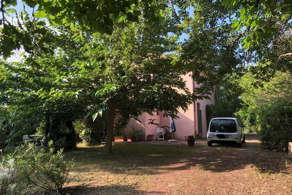 La Casa Nel Bosco Vila Lari Exterior foto