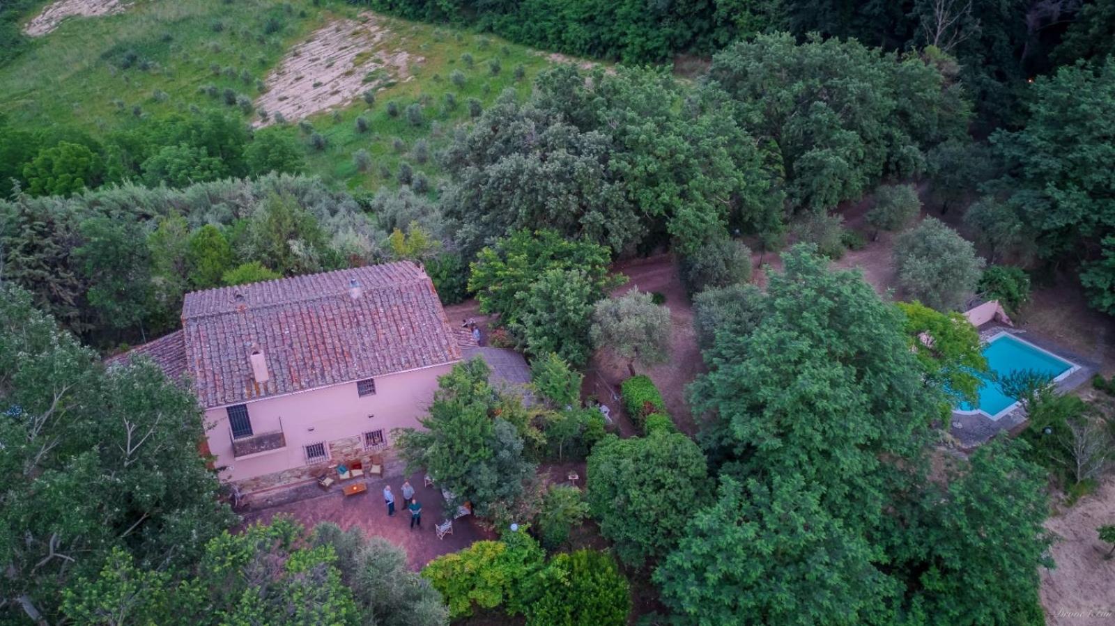La Casa Nel Bosco Vila Lari Exterior foto